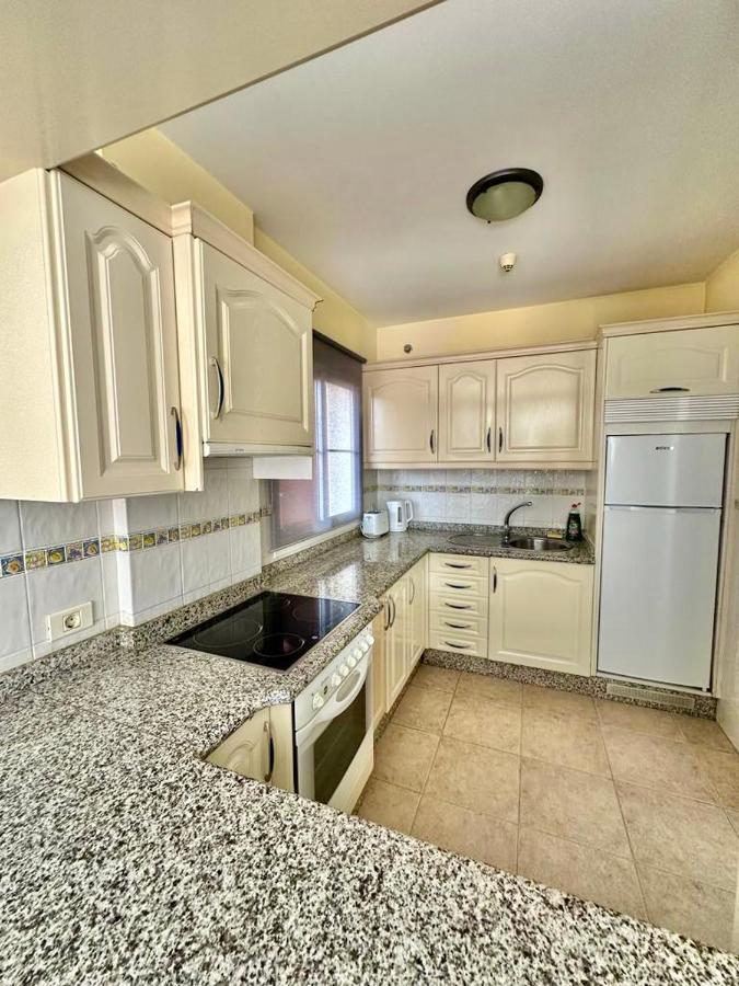 Sunny Apartment & Heated Pool Los Cristianos  Exteriör bild