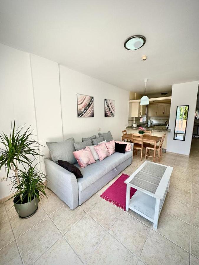 Sunny Apartment & Heated Pool Los Cristianos  Exteriör bild