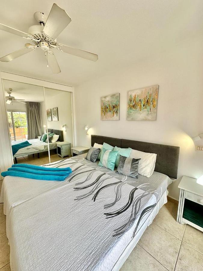 Sunny Apartment & Heated Pool Los Cristianos  Exteriör bild