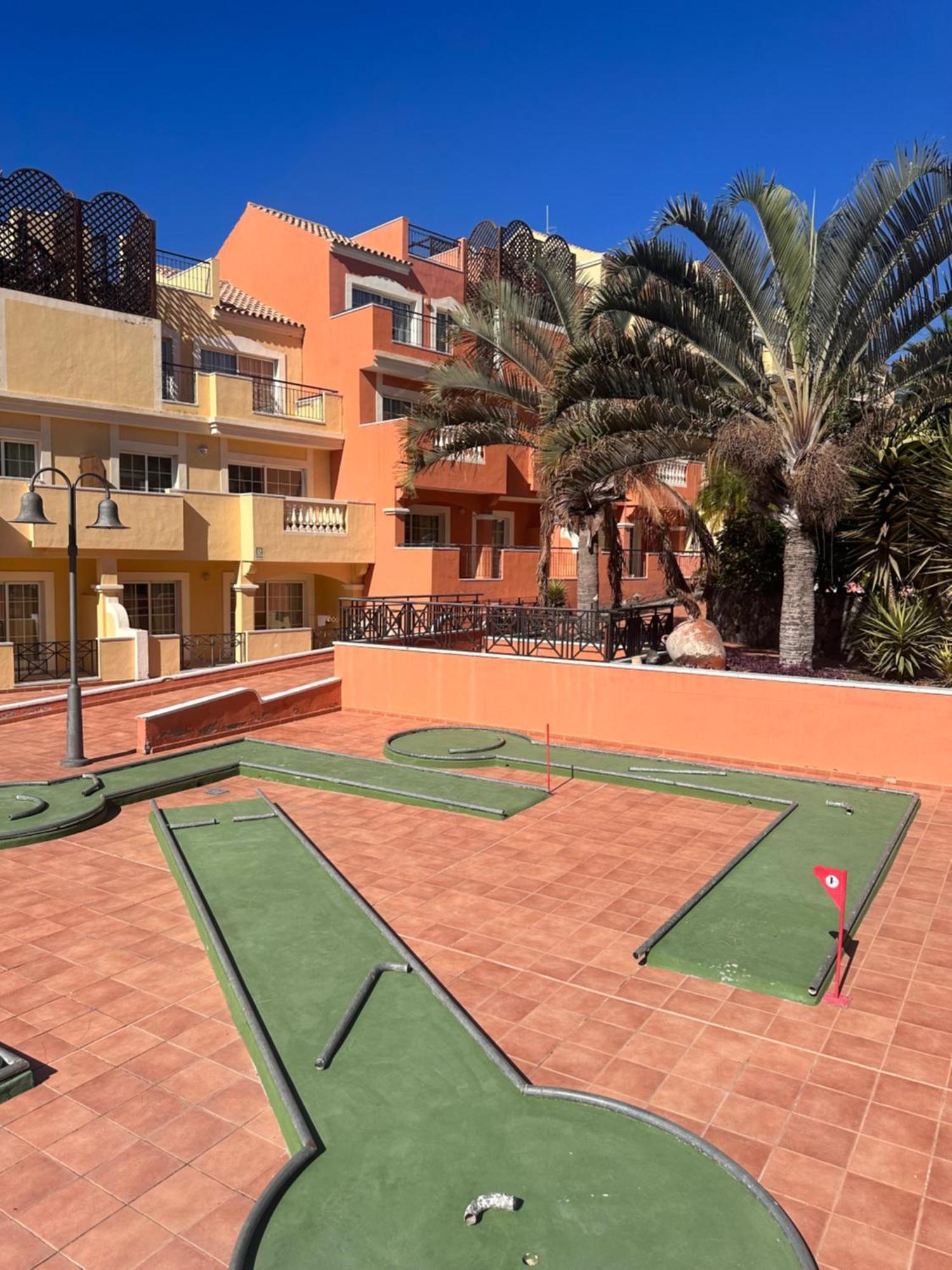Sunny Apartment & Heated Pool Los Cristianos  Exteriör bild